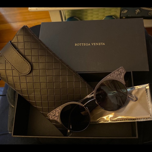 Bottega Veneta NWT cat eye sunglasses 🐱 👁 - Picture 6 of 14